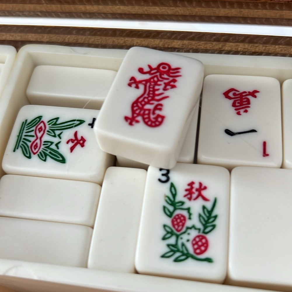 Mahjong Set - Picture 10 of 10
